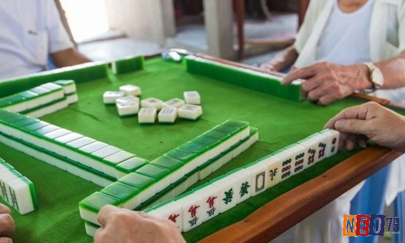 Số lượng người chơi mạt chược thường là 4 - 6 người