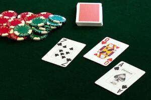 Poker 3 lá - Hướng dẫn luật chơi và chiến thuật thắng từ A-Z